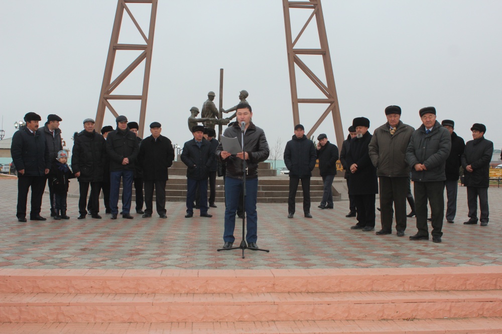 Нәсіпқали Марабаевқа арналған бюст-ескерткіш ашылды