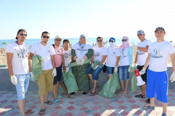  ОО «Бургылау жастары» инициировала уборку  на побережье нового пляжа Кендирли